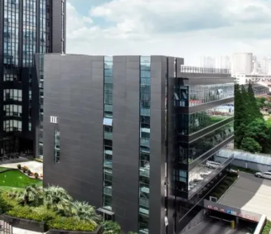 直播带货代运营与自建团队的成本效益对比分析报告